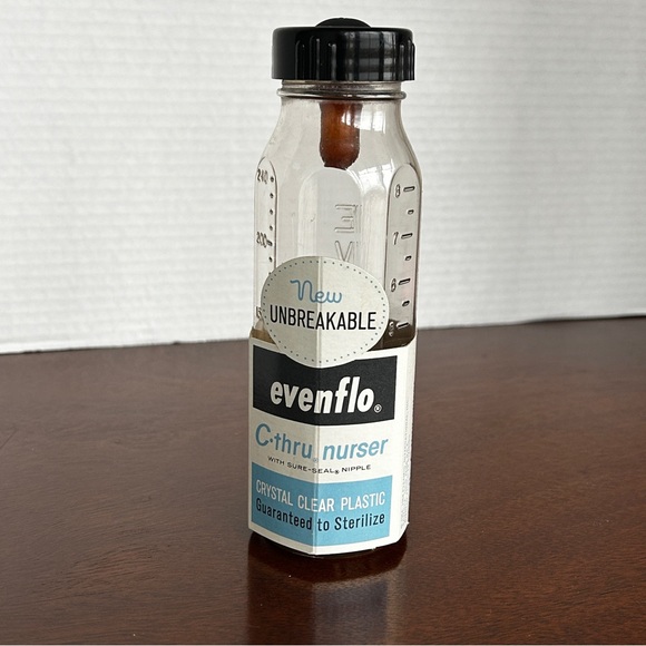 Three Vintage evenflo Baby Bottle Nursing Units (2 With Original Packaging) - Picture 7 of 13